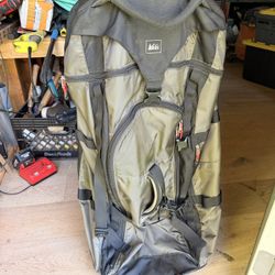 REI Explorer Expedition Wheeled Rolling Travel Duffel Bag Luggage 36" Tall