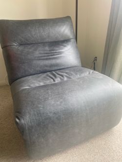 London Furniture Company, Italian Aniline Leather, Camden Electric Reclining Chair