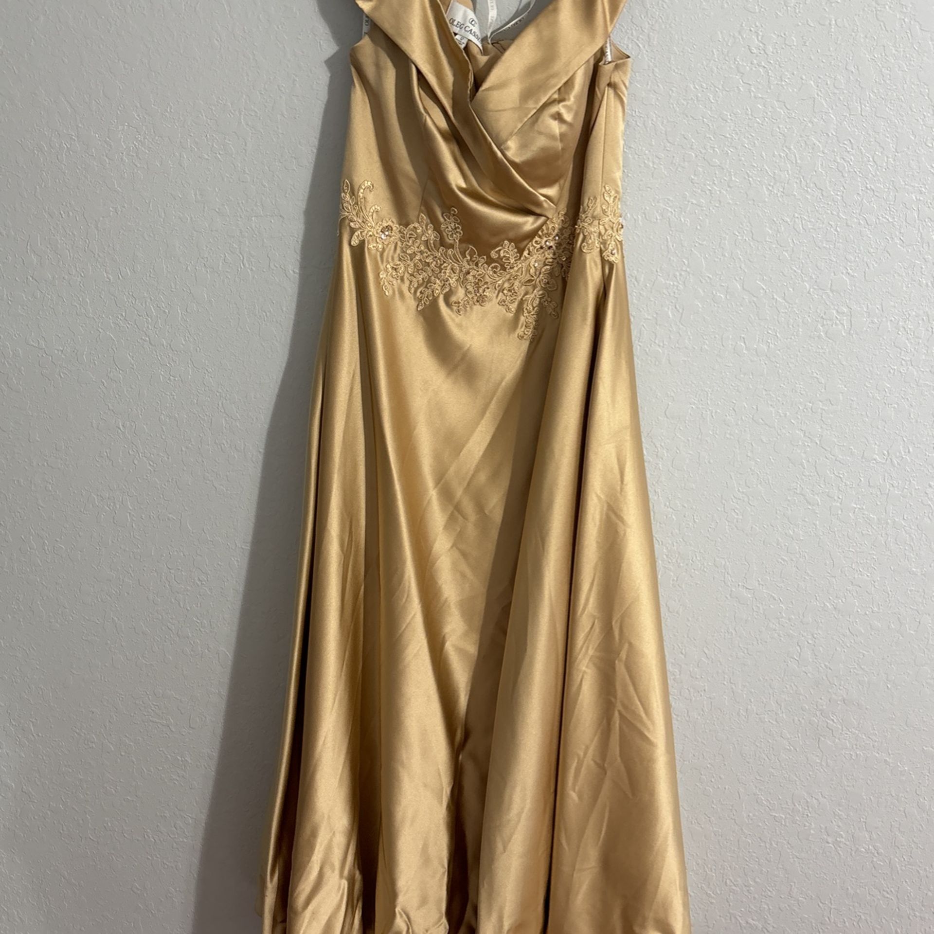Formal Gold Dress Woman