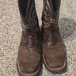 Justin Boots Size 8