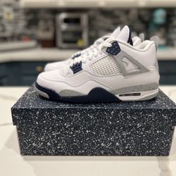 Air Jordan 4 Midnight Navy