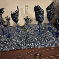 Blueberry Wine Glass / Dinner Cloths, Table Mats Set