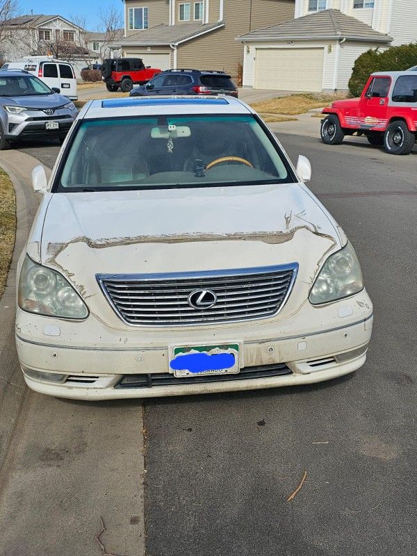 2005 Lexus LS400