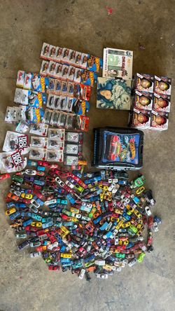 Large Toy Collection: Hot Wheels, Matchbox, WWE, and Tech Deck