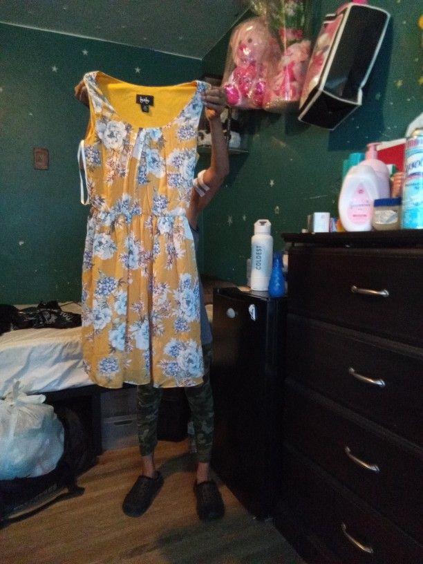 Yellow Dress With Flowers Size Extra Small