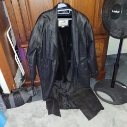 Black Leather Trench Coat W/black Fur Lining