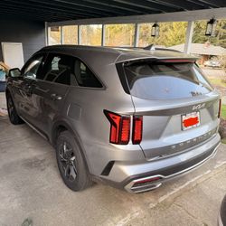 2022 Kia Sorento Hybrid · EX Sport Utility 4D