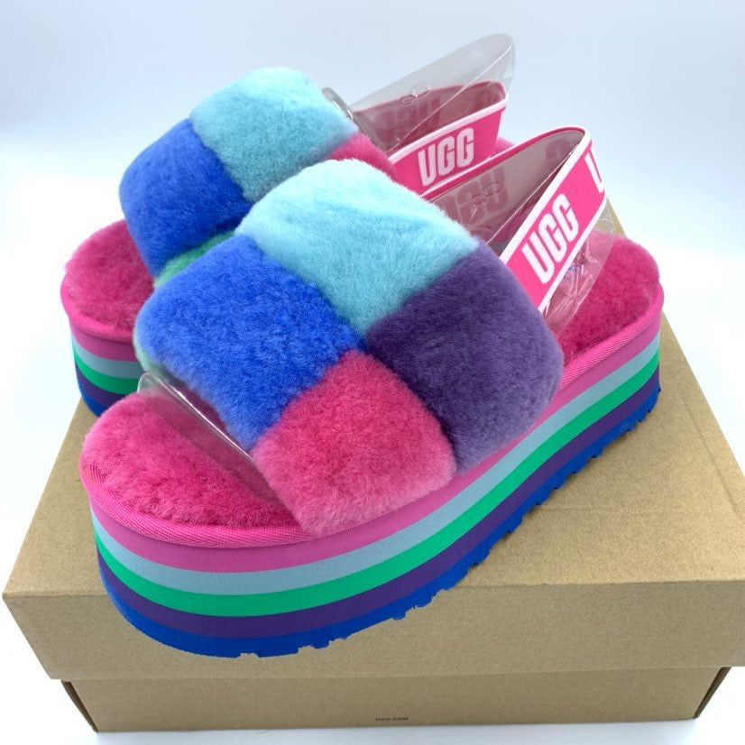 Women’s Ugg Slides (Pink Purple Blue) $65 Text me for any size ❗️Shipping anywhere for an additional $10 dollars ✅.(Toddler sizes, regular sizes)
