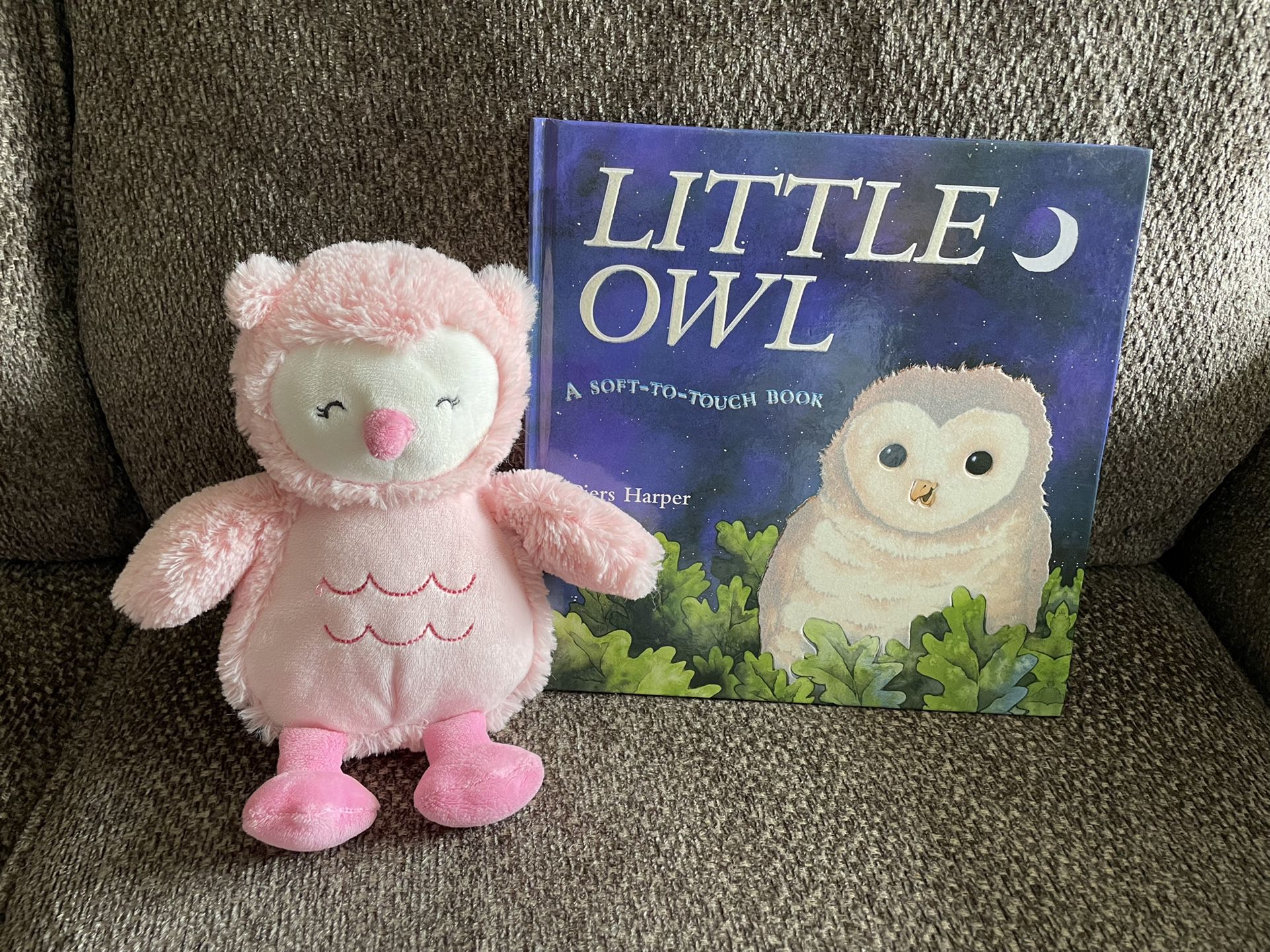 Carters  Pink Owl Musical Plush toy You Are My Sunshine Wind Up with little owl book