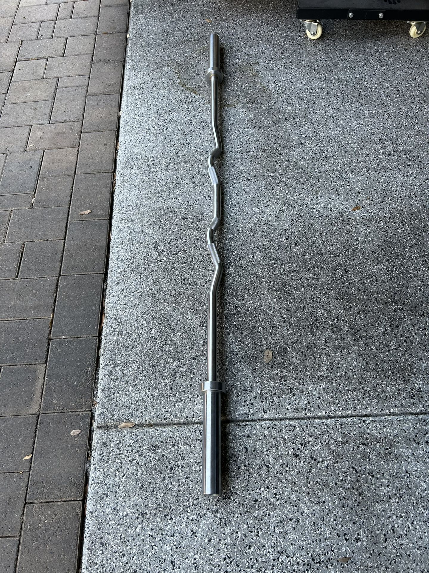 REP Rackable EZ Curl Bar