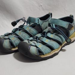 Light Blue And Green Keen Sz 1 Us Childrens Closed Toe Sandals