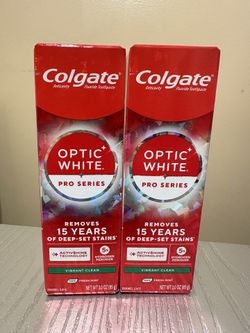 Colgate Optic White.