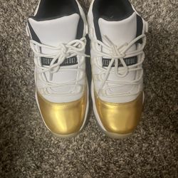 Air Jordan 11 Retro Low Closing Ceremony 2016 Size 6 White Gold No Box