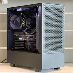 NZXT PC i7-10700k 3.80GHz 32GB RAM 1TB SSD EVGA RTX 3070 Ti