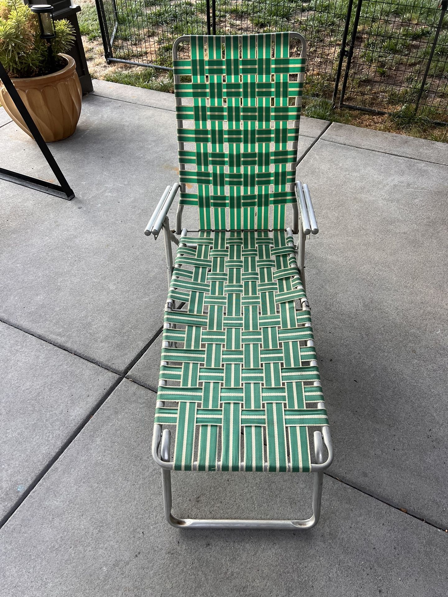 Vintage Aluminum Chaise Lounge Green & White Webbing chair
