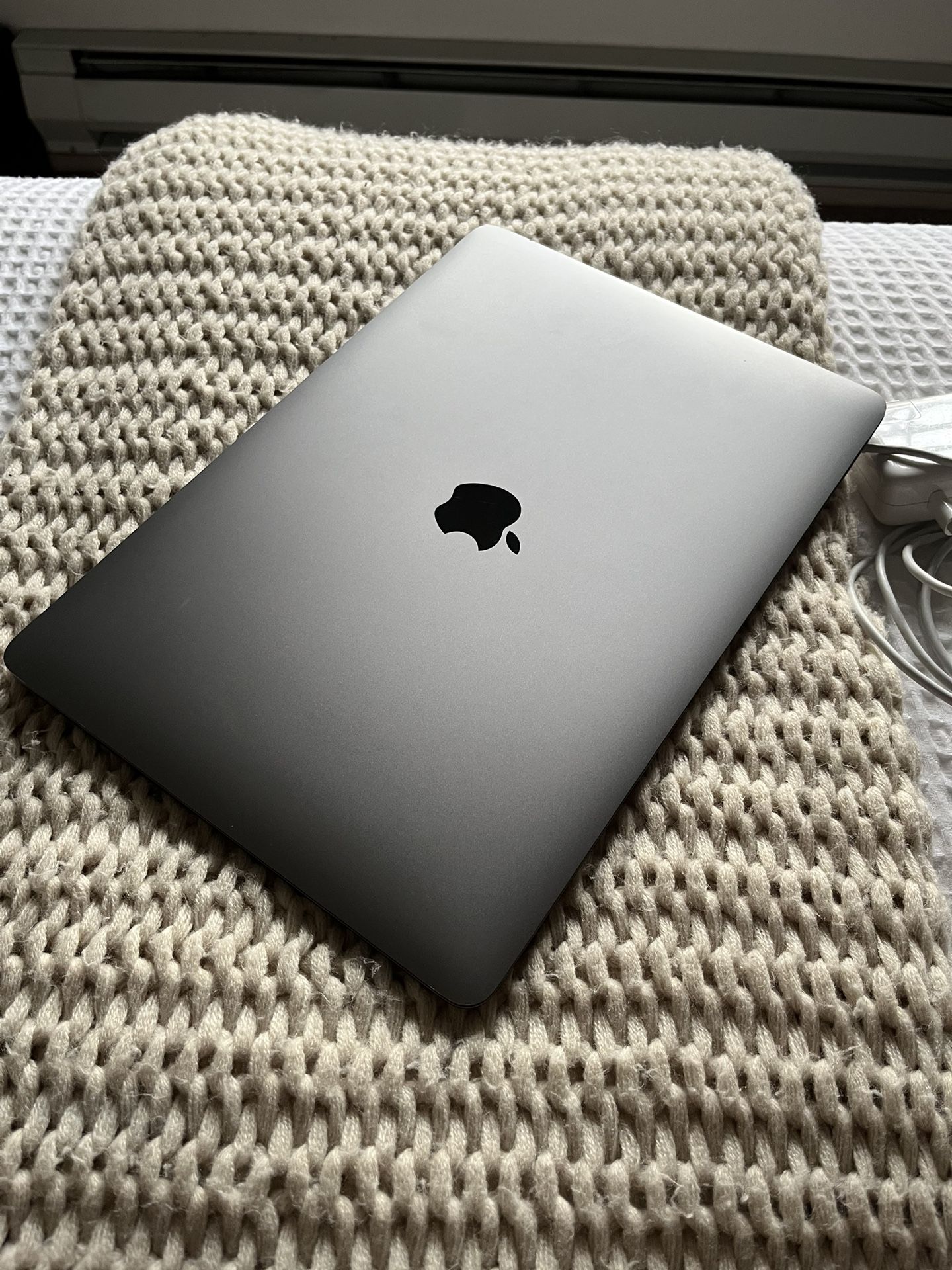 Apple MacBook Air 2020 256gb