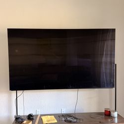 Sony 85 Inch Tv Sold For Parts Only.  The Screen Is Cracked.