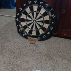 dart board (brand new)