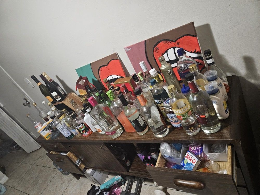 Dresser/Desk