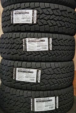 LT285 70 17 Royalblack