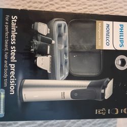 Phillips Norelco Multi Groom 9000
