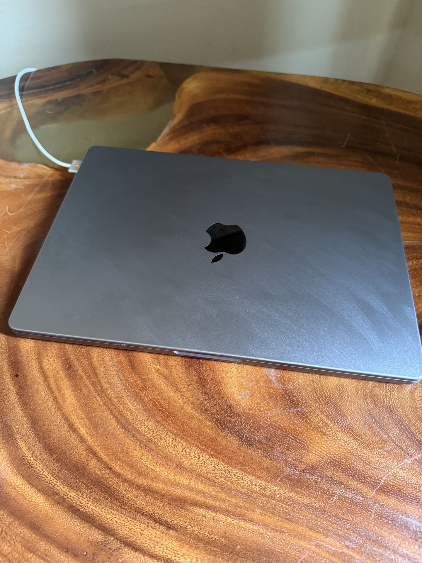 14” Macbook Pro M1