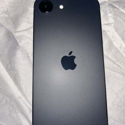 iPhone 17e – 256GB – Verizon Locked – $385 OBO
