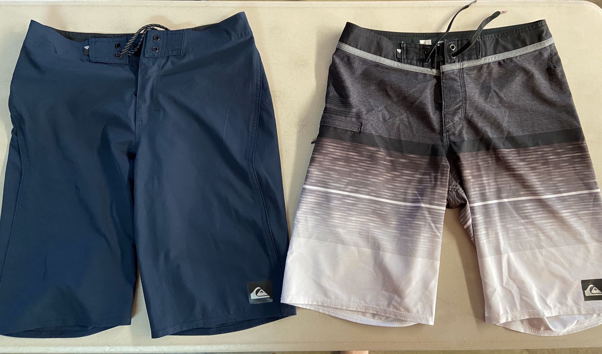 Quiksilver Board shorts Boys Youth Size 29