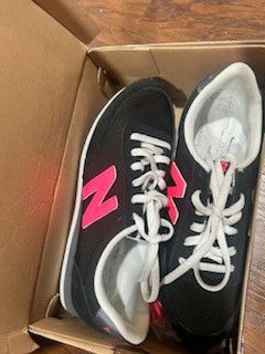 New Balance Size 7.5