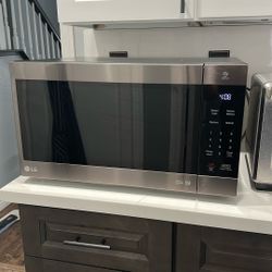 LG  Microwave 