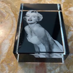 Vintage Marilyn Monroe Paperweight RARE