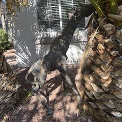 Giraffe Statue 
