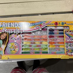 Friendship Bracelet Maker 