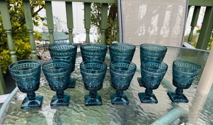 Set of 10 VTG Blue Goblets by Indiana Glass in the Colony Park Lane Staggered
