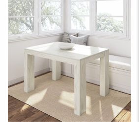 Table (dining chairs included)
