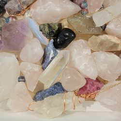 Crystals & Gemstones 