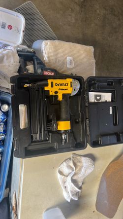 Finish nailer