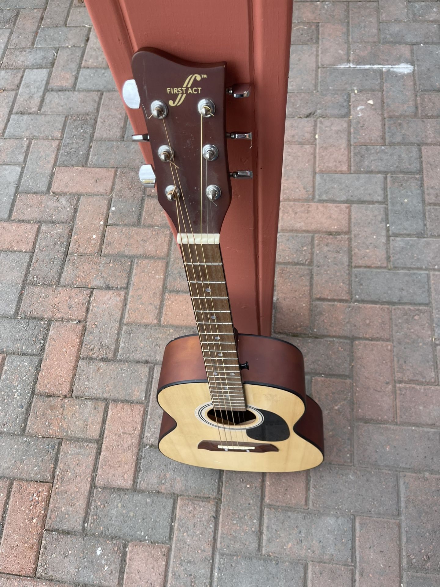 Frist Act Guitar 3/4 Size Model MG366
