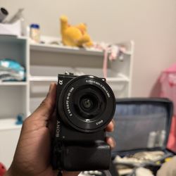 Sony Alpha a6000 Mirrorless Digital Camera with 16-50mm Lens, Graphite