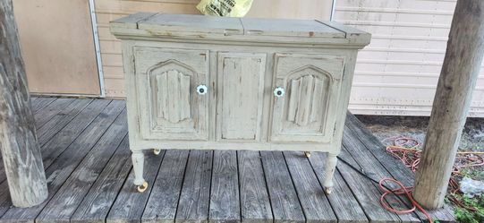 Vintage Mid-Century Flip-Top Bar Cabinet / Buffet Server