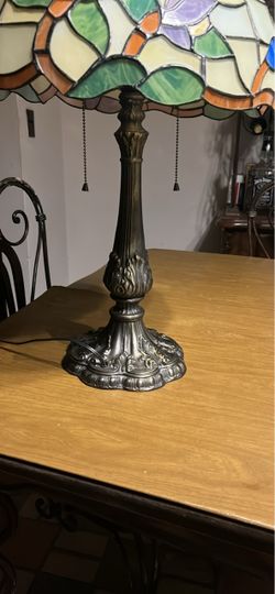 1997 Tiffany Style Lamp
