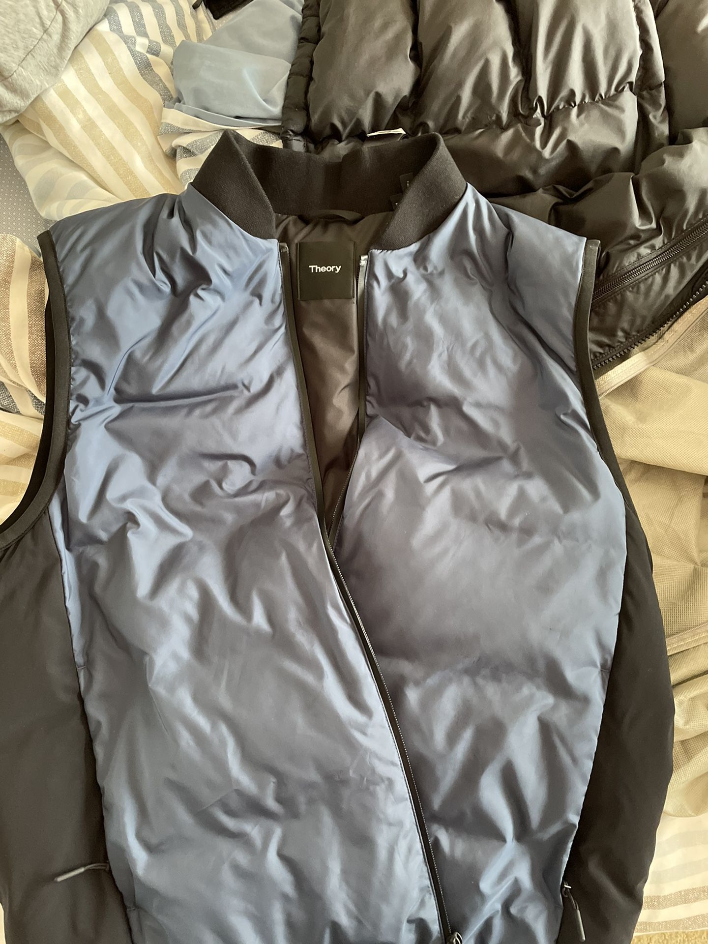 Theory Vest