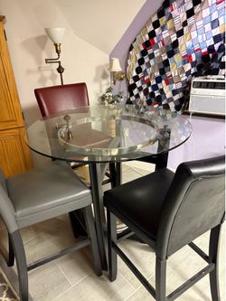 Beautiful Glass Dinette  Table with 3 Chairs