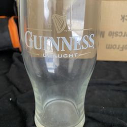 Guinness Pint Glasses for Sale in Los Angeles, CA - OfferUp