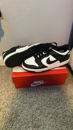 Panda’s Nike dunks