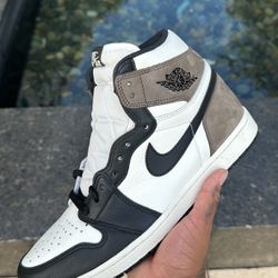 Jordan Retro 1 Dark mocha 2020 (size 11.5)