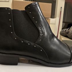 LIZ claiborne Boots. Wide Width