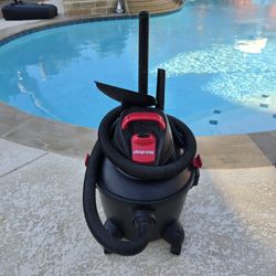 Shop-Vac Wet / Dry Vacuum Cleaner 6 Gal 3.5 HP Canister Garage Vac with 3 Attachments