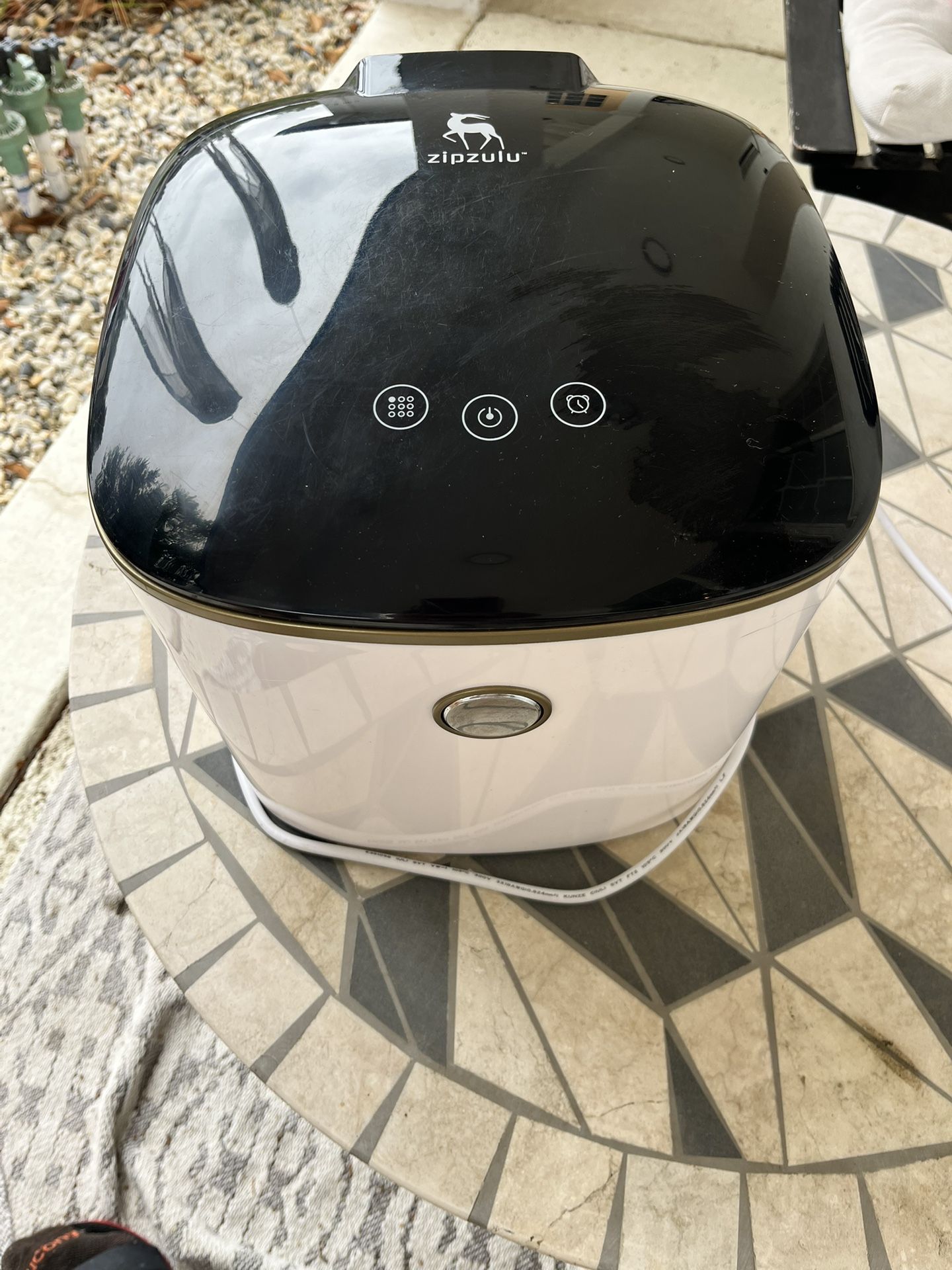 Zipzulu UV Bottle Sanitizer 