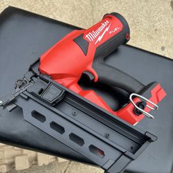 Milwaukee M18 FUEL 18V Cordless /21 Degree DUPLEX Nailer Brand New Tool Only Pickup Only 